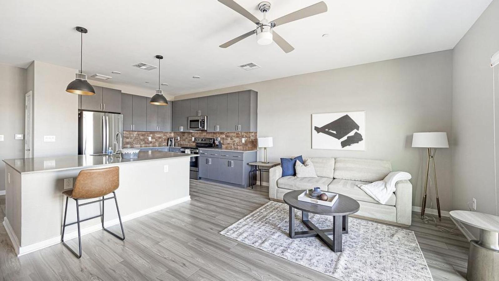 Landing At Brix Warehouse District - 1 Bedroom In Central City South Финикс Екстериор снимка