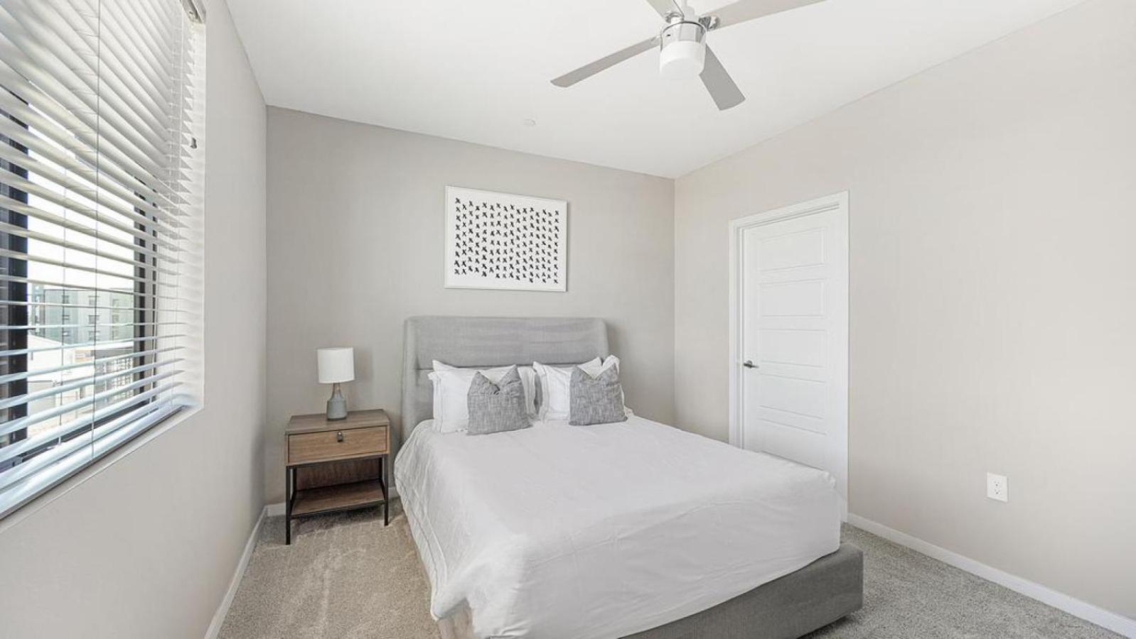 Landing At Brix Warehouse District - 1 Bedroom In Central City South Финикс Екстериор снимка