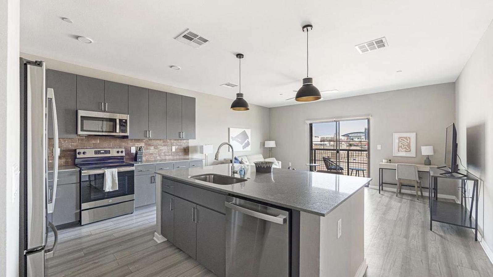 Landing At Brix Warehouse District - 1 Bedroom In Central City South Финикс Екстериор снимка