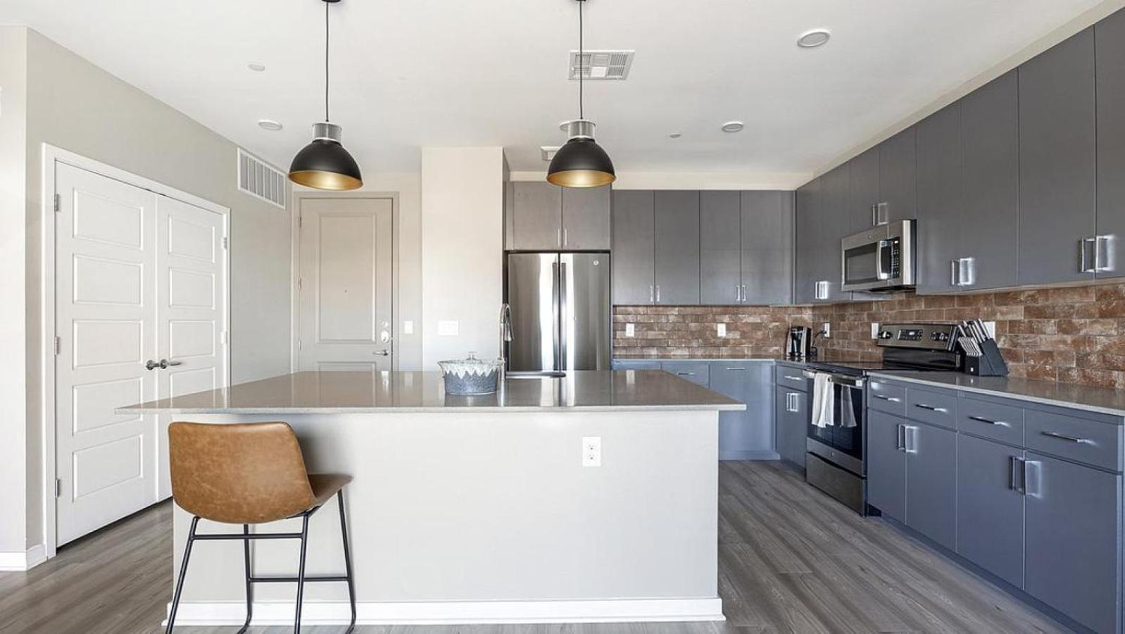 Landing At Brix Warehouse District - 1 Bedroom In Central City South Финикс Екстериор снимка